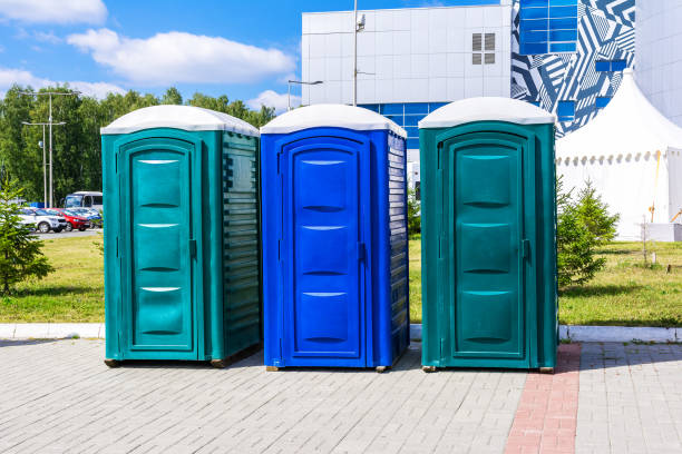 Best Deluxe Portable Toilet Rental  in Savage, MN